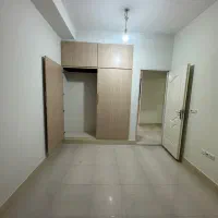 واحد ۹۸ متر/۲ خواب/مقدم بلوار/خالی/قابل اخذ وام|فروش آپارتمان|زنجان, |دیوار