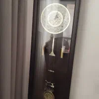 ساعت و ویترین