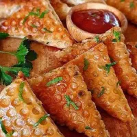 سمبوسه فلافل  بندری سالاد ماکارونی