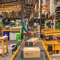 استخدام در انبار دیجیکالا