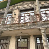 ویلای-سه-طبقه-کوهستانی