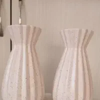سه عدد گلدان