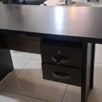 میز اداری و مدیریت