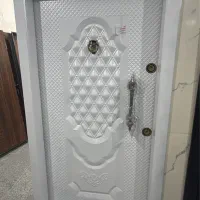 فروش انواع درب های ضد سرقت و چوبی|مصالح و تجهیزات ساختمان|خمین, |دیوار