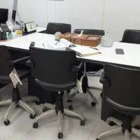 میز مدیریت و کنفرانس