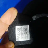 کتونی چرم صنعتی با کیفیت خوش پا کلا دوبار پوشیدم|کیف، کفش، کمربند|تهران, شهرک زینبیه|دیوار