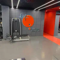 نیروی خدماتی نظافتی باشگاه بدنسازی