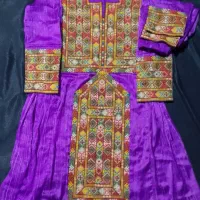 لباسها دست دو|لباس|سراوان, |دیوار
