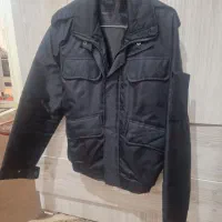 کاپشن حراست ، لباس