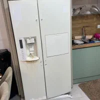 نصب برچسب کابینت و شیشه دودی ماشین
