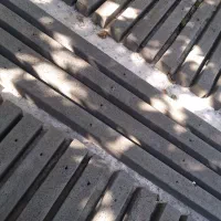 پایه فنس بتنی داربست انگور فنس و سیم خاردار