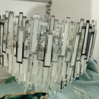 لوستر در حد نو فقط چند ماه استفاده شده