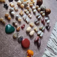 همه نوع سنگ و مهره اصل معاوضه هم میکنم با ..