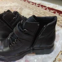 نیم بوت|کیف، کفش، کمربند|لاهیجان, کاروانسرابر|دیوار