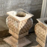 ابنما وگلدان دست دو