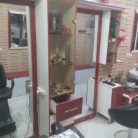 دکور ارایشگاه بسیار زیبا بخاطر تغیر دکراسیون|آرایشگاه و سالن‌های زیبایی|زابل, |دیوار