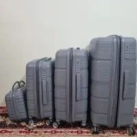 چمدان مسافرتی ۴تکه|کیف، کفش، کمربند|اصفهان, رزمندگان|دیوار