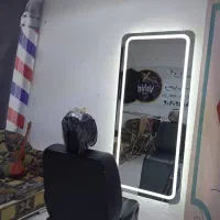 آینه قدی نو و صندلی