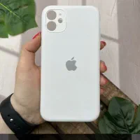 ایفون یازده سفید