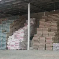 کارگر مصالح فروشی