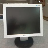 مانیتور ال جی ۱۷ اینچ LCD