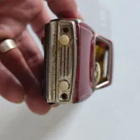 ماشین فلزی قدیمی