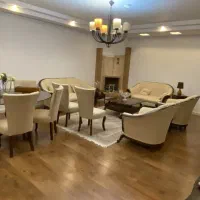 مبل ۷ نفره ، با ۸ تا صندلی ناهار خوری