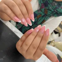 کاشت تخصصی ناخن