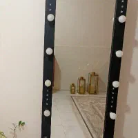 اینه چراغ دار مزونی در حد نو
