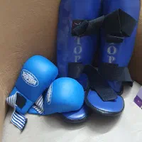 دستکش و ساق بند کاراته