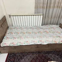 تخت خواب یک نفره
