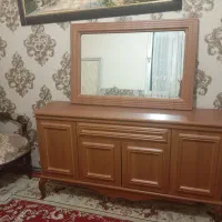 آینه و کنسول چوبی