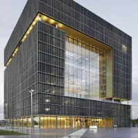 240-متر-تجاری-مناسب-کافه-و-رستوران