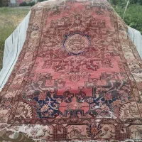 فرش مادر بزرگ در روستا