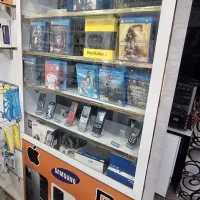 فروش دکوراسیون مغازه موبایل فروشی|فروشگاه و مغازه|خمینی‌شهر, |دیوار