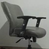 صندلی اداری چرخدار