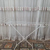 رخت آویز کار کرده