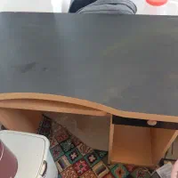 میز کامپیوتر نونو هستش