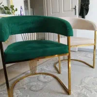 میزخیلی شیک با4صندلی