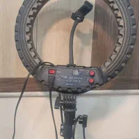 رینگ لایت در حد نو|دوربین عکاسی و فیلمبرداری|قم, زنبیل آباد|دیوار