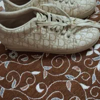 کتونی زنانه اصل