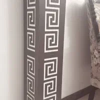 دکوری از قبیل بوفه تابلو وان یکاد و کنار مبلی