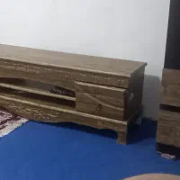 میز زیر تلویزیون