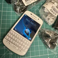 گوشی بلک‌بری Q10 مشابه آکبند