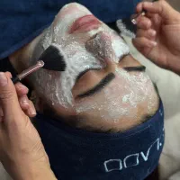 سالن زیبایی محلات آرایشگاه اصلاح ابرو