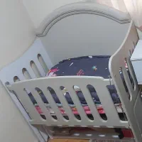 تخت کودک|تخت و صندلی بچه|رباط‌کریم, رباط‌کریم|دیوار