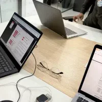 کاریابی و اموزش