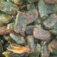 هسته گیری خرما در منزل