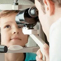 فردا شنبه جراح و متخصص چشم پزشک در  کلینیک حکیم