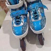 اسکیت کفشی تمام ژله تمام لاستیک هاش چراغ میزنه